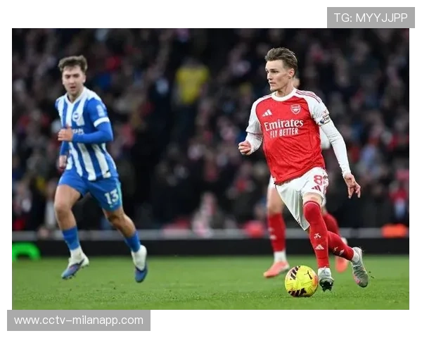 阿森纳主场2-1力克布莱顿，厄德高远射破荒助枪手继续领跑