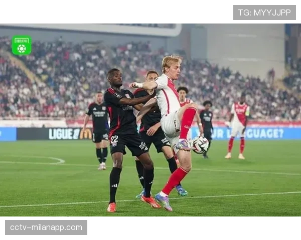 布雷斯特对阵蒙彼利埃,主队前锋上半场完成帽子戏法